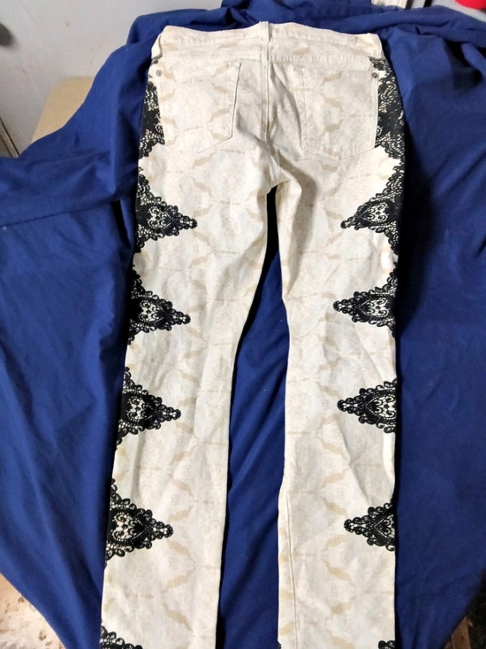 7 For All Man Kind Lace Detail White Jeans Waist 28